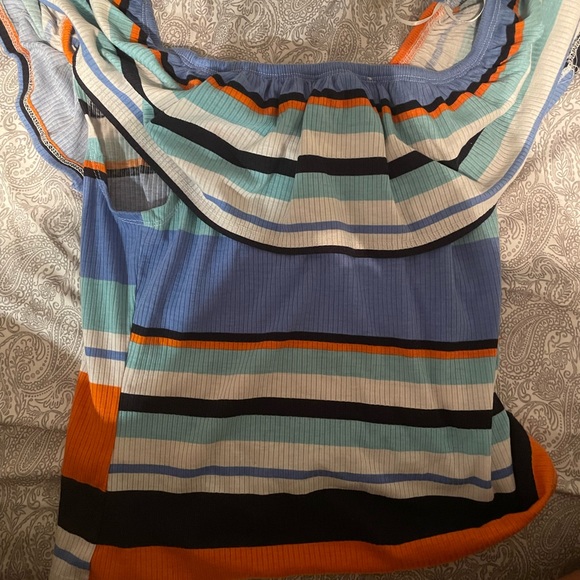 Colorful top. - Picture 2 of 2